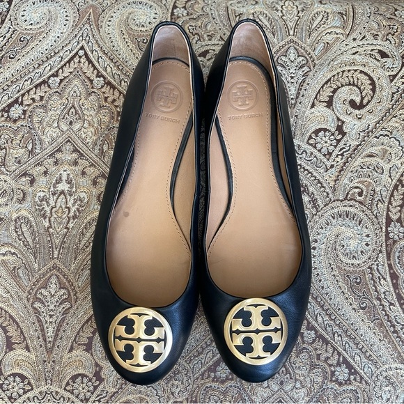 Tory Burch Benton Ballet Flats Shoes Black Nappa Leather Gold Tone Logo Size 7.5 - Picture 4 of 13